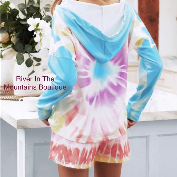 NWT! Tie-Dye lounge set! - Picture 2 of 3